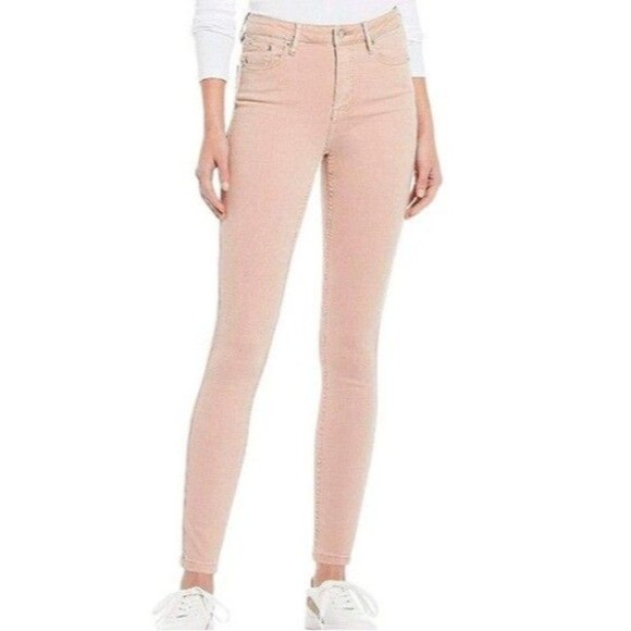 NWT Calvin Klein Jeans Women's Skinny Jeans Fit Rose Qtrz Size 6 - Picture 1 of 2